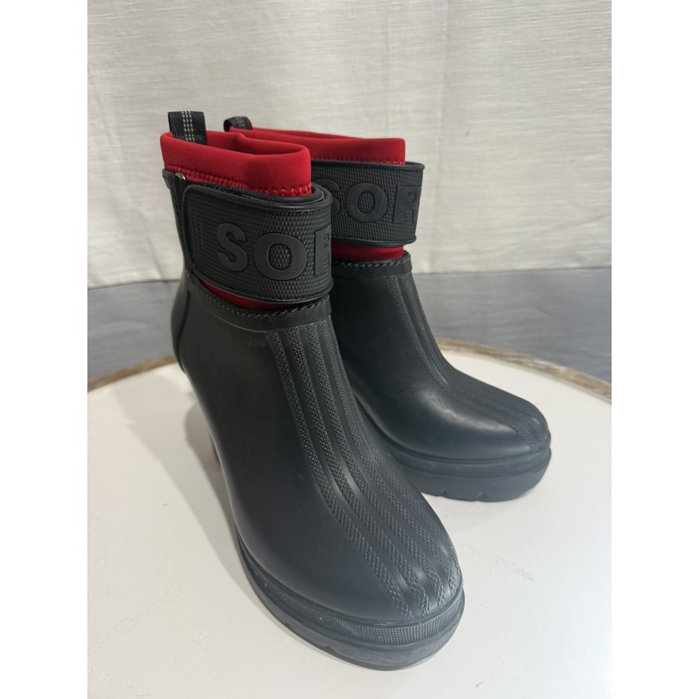 Sorel Medina III Women's Size 8 Black High Chunky Heel Platform Rain Boot